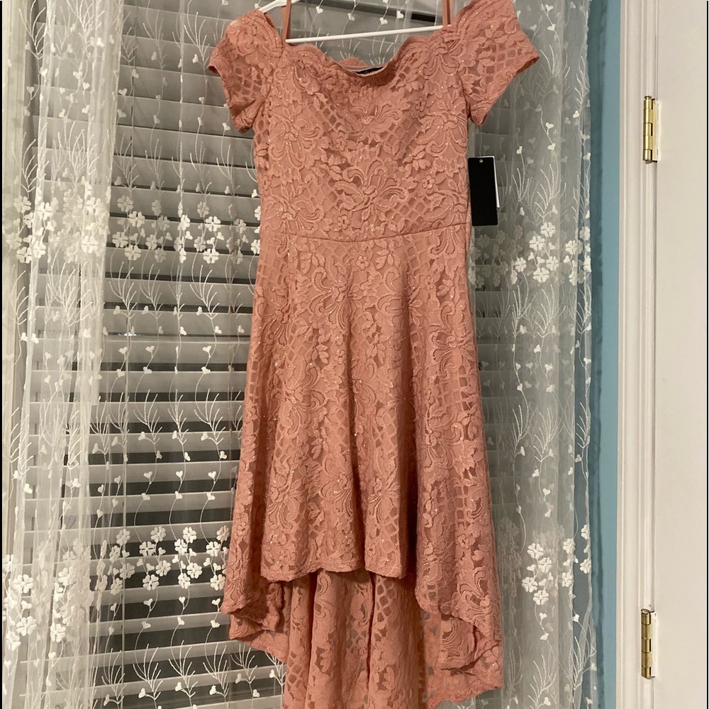 Beautiful peach Junior’s dressy  dress